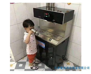 大型凈水機(jī)